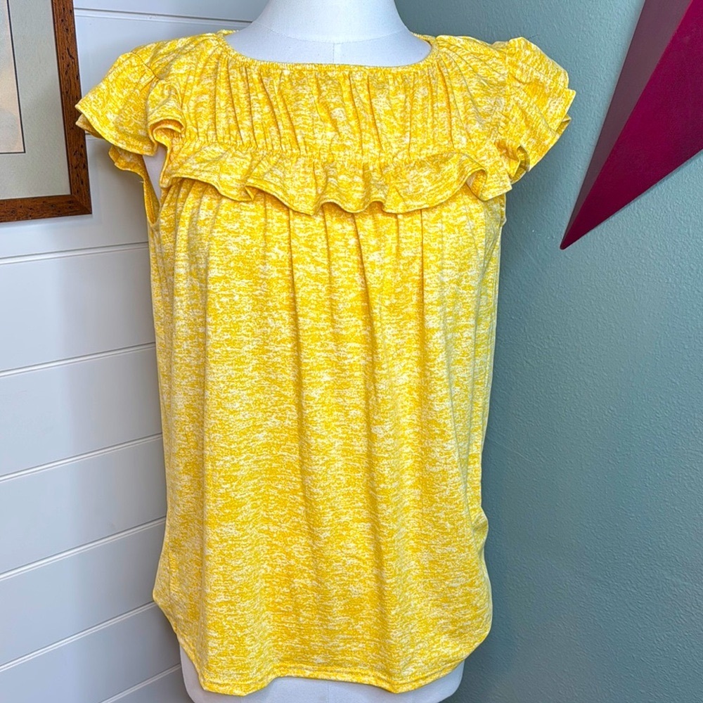 Lularoe Stasha Ruffle Top - Picture 3 of 5